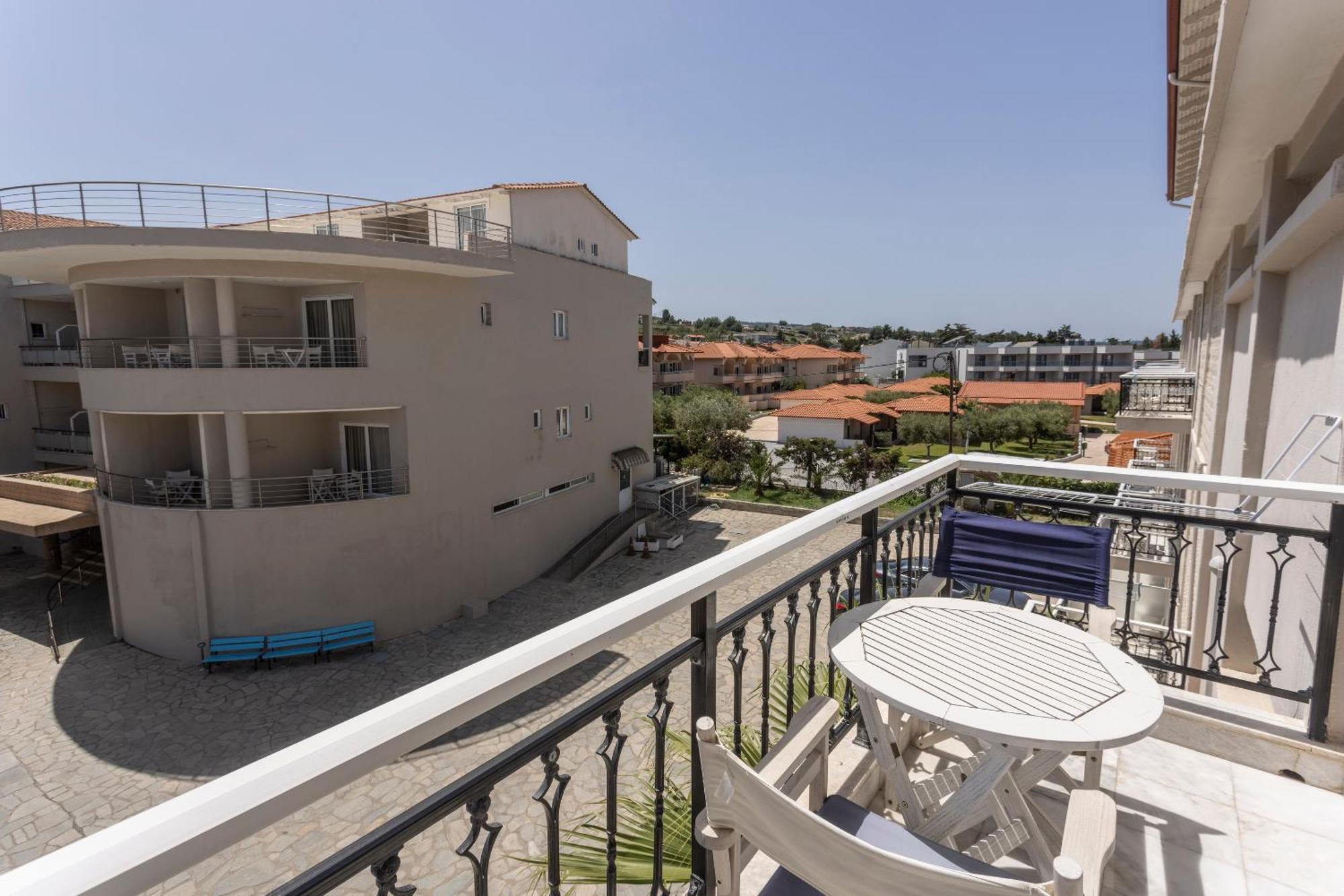 Hanioti Grandotel Exteriör bild
